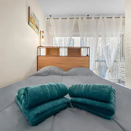 Maison Charmante Clim Et Balcon En Centre Marseillan (Herault)