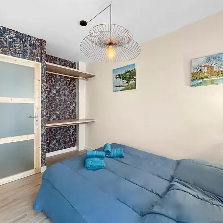 Maison Charmante Clim Et Balcon En Centre Marseillan (Herault)